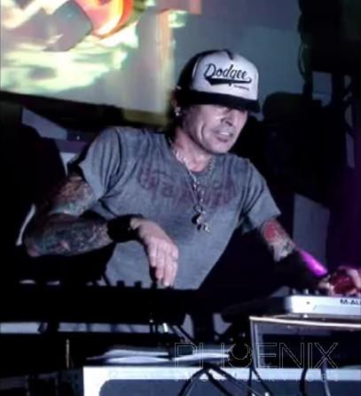 tommy lee 2