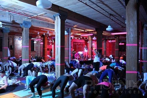 black-light-dj-yoga 004