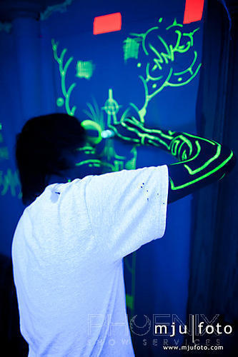 black light u.v.-008